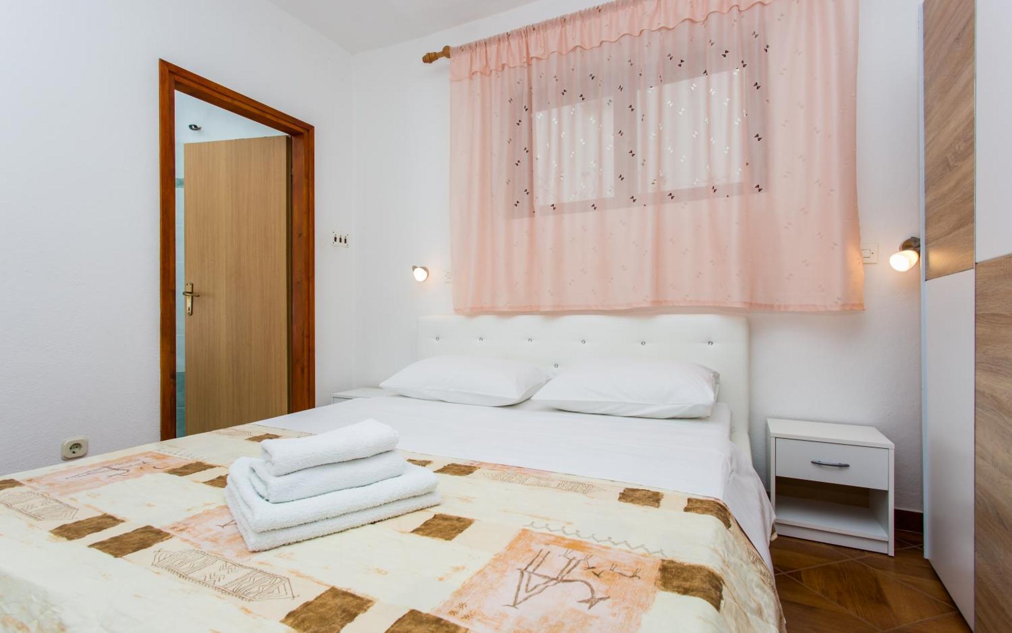 Apartments Luka 3 巴斯卡 外观 照片