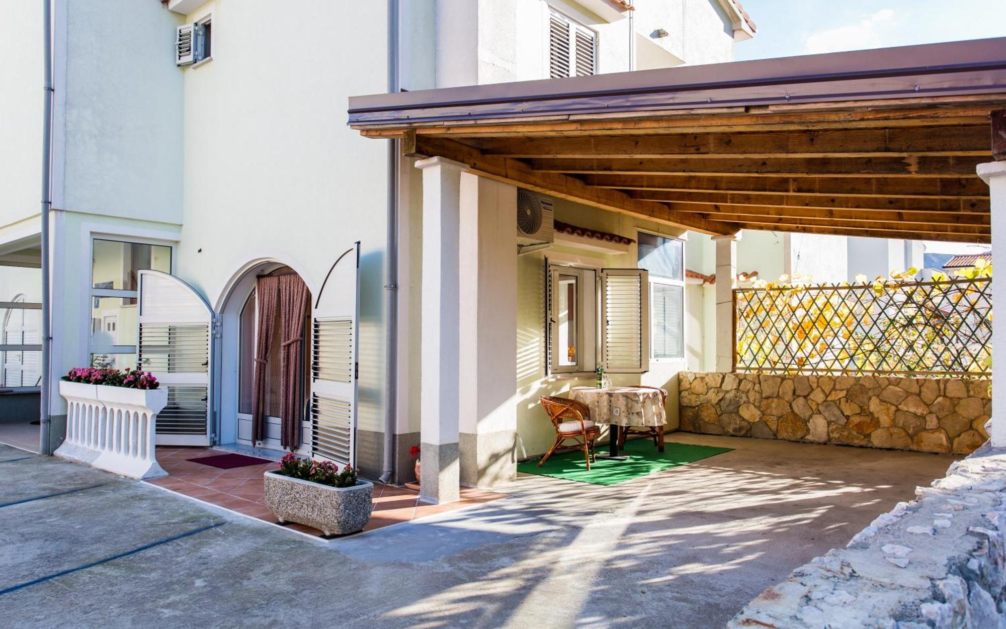 Apartments Luka 3 巴斯卡 客房 照片